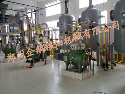 食用油精煉設(shè)備加工時需要注意的問題(圖1) 食用油精煉設(shè)備加工時需要注意的問題(圖1)