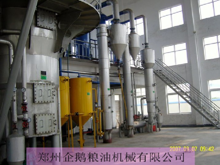 浸出油設(shè)備，浸出油設(shè)備哪家好，小型浸出設(shè)備，浸出器